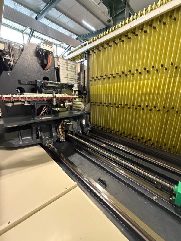 CNC Bearbeitungszentrum Hedelius T7 – 4200 inkl. Standby Magazin – Bild 10
