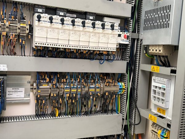 CNC Bearbeitungszentrum Hedelius BC 100 P-3500 Magnum – Bild 12
