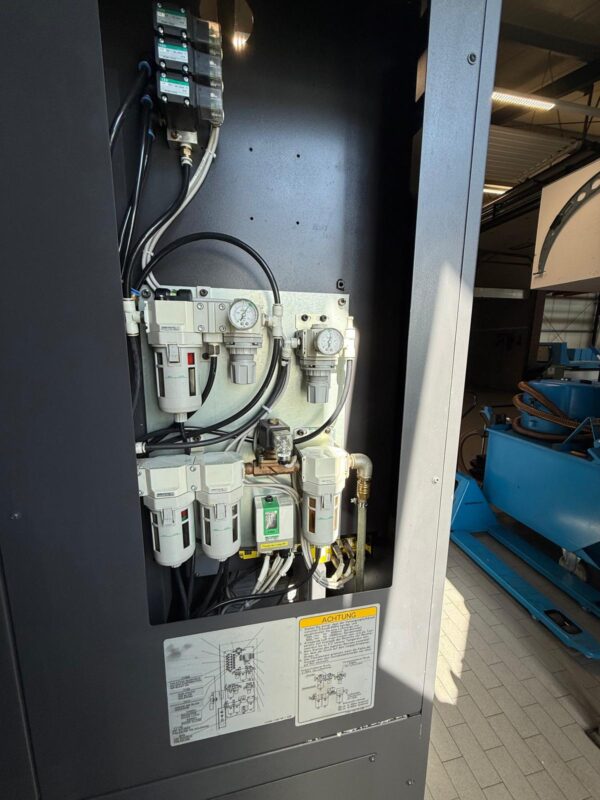 CNC Dreh- und Fräszentrum Okuma Multus B400II-W 2000 – Bild 13