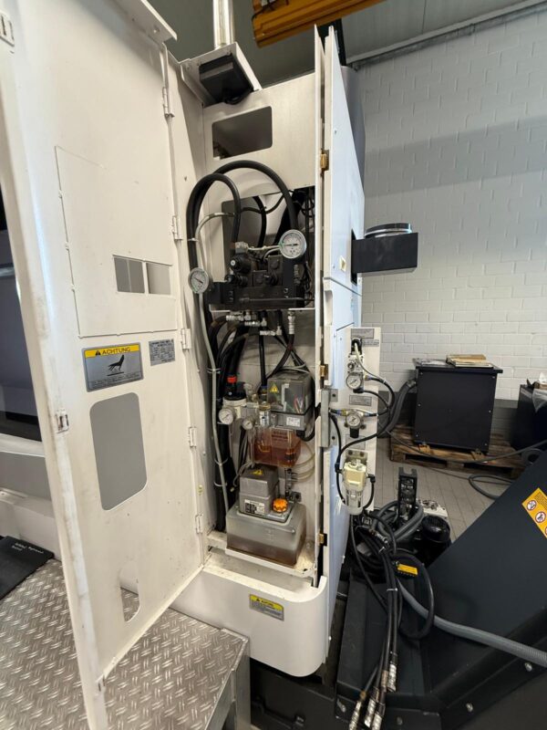 CNC Dreh- und Fräszentrum Okuma Multus B400II-W 2000 – Bild 11