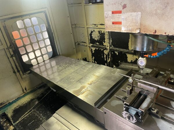 Vertikales Bearbeitungszentrum Saeilo Contur KV-1350 YL – Bild 3