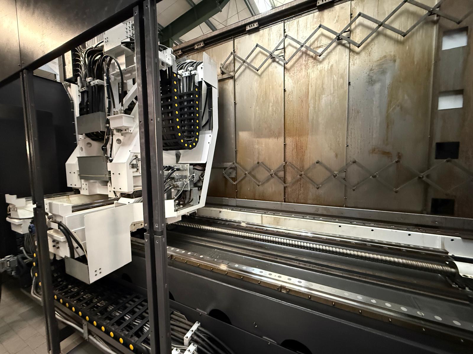 5 Achsen CNC Dreh- und Fräszentrum Okuma Multus B550-C 2000 – Bild 10