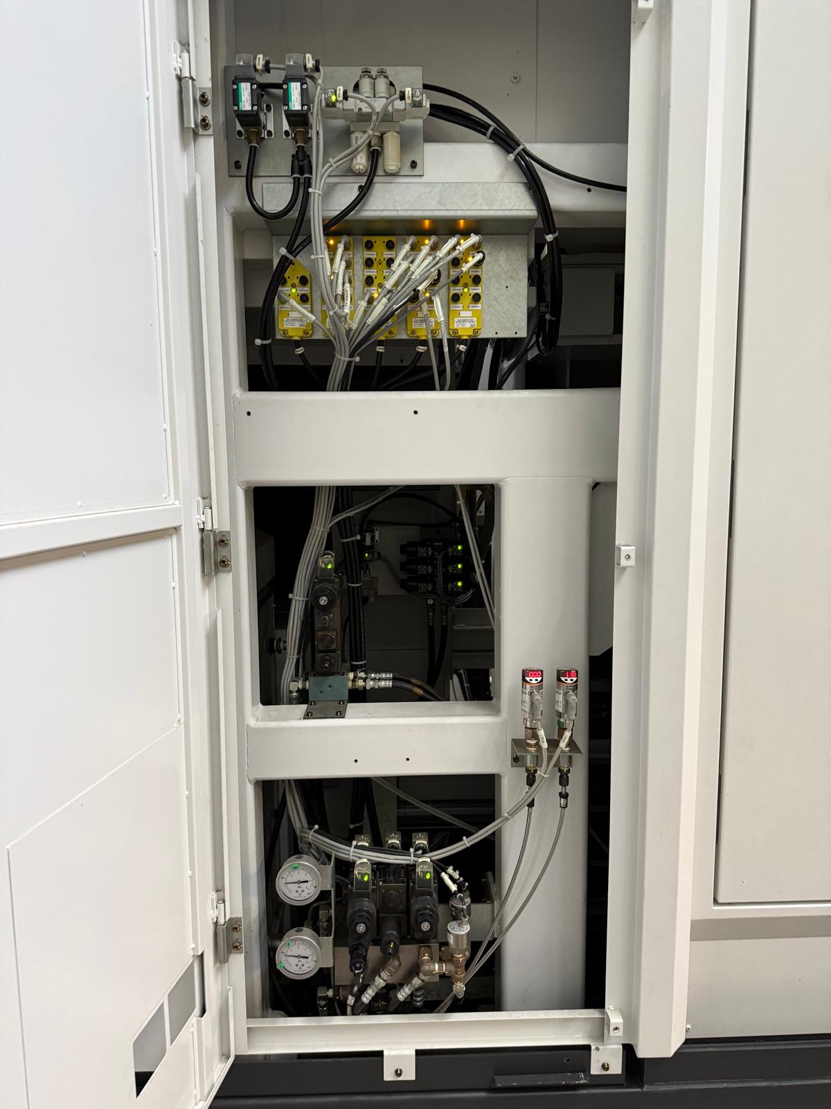 5 Achsen CNC Dreh- und Fräszentrum Okuma Multus B550-C 2000 – Bild 20